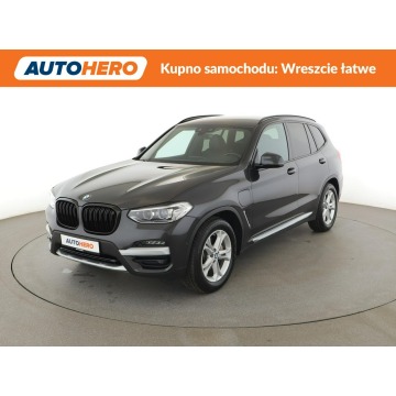 BMW X3 - PHEV 4x4 full LED skóra navi klima auto virtual cocpit grzane fotele k
