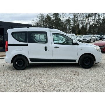 Dacia Dokker  Kombi 2017,  1.5 diesel - Na sprzedaż za 26 800 zł - Pęcice - zdjęcie 8