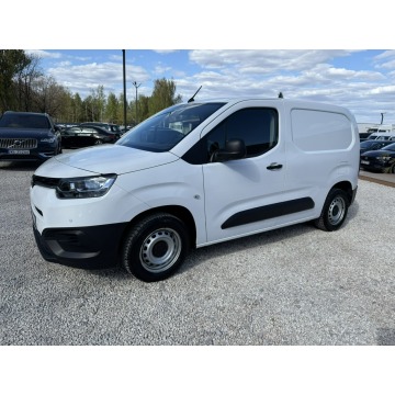 Toyota ProAce 2022,  1.2 benzyna - Na sprzedaż za 59 900 zł - Pęcice - zdjęcie 9