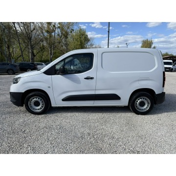Toyota ProAce 2022,  1.2 benzyna - Na sprzedaż za 59 900 zł - Pęcice - zdjęcie 11