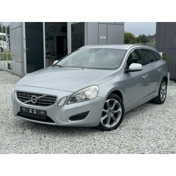 Volvo V60 - 1.6 D2 115KM 2012 skóry, climatronic, hak, Ocean Race