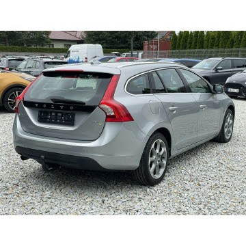 Volvo V60  Kombi 2012,  1.6 diesel - Na sprzedaż za 31 900 zł - Wrocław - zdjęcie 6