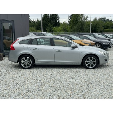 Volvo V60  Kombi 2012,  1.6 diesel - Na sprzedaż za 31 900 zł - Wrocław - zdjęcie 5