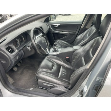 Volvo V60  Kombi 2012,  1.6 diesel - Na sprzedaż za 31 900 zł - Wrocław - zdjęcie 11