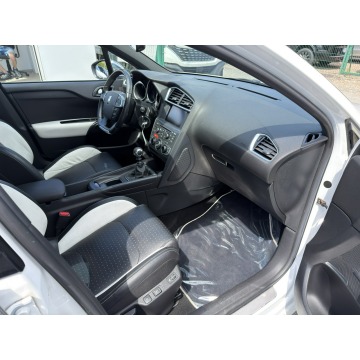 Citroen DS4  Hatchback 2011,  1.6 benzyna - Na sprzedaż za 22 500 zł - Gdów - zdjęcie 12
