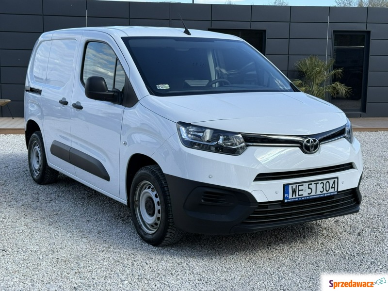 Toyota ProAce 2022,  1.2 benzyna - Na sprzedaż za 59 900 zł - Pęcice