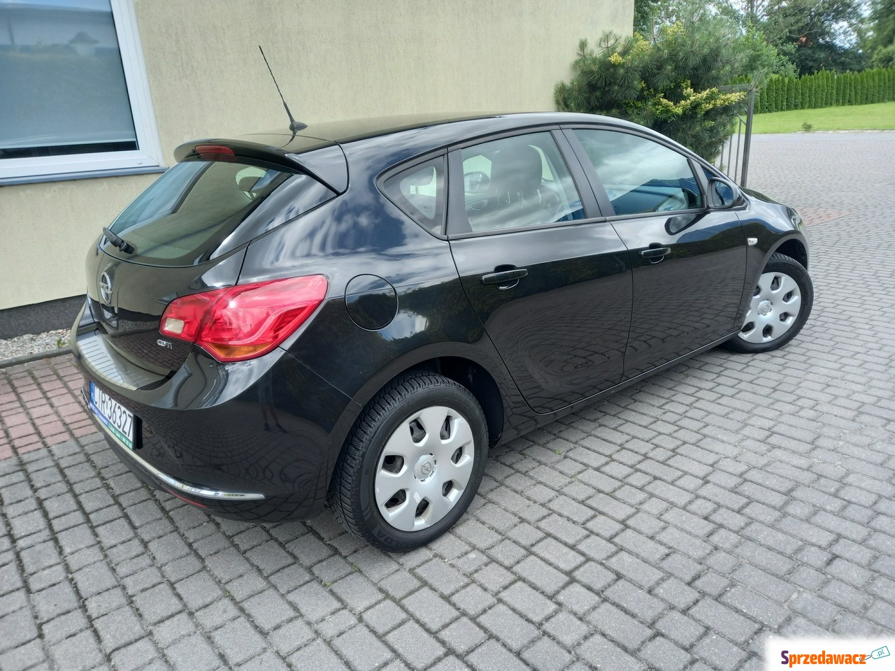 Opel Astra - 1.7Cdti 130Koni H...