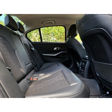 BMW Seria 3  Sedan/Limuzyna 2019,  2.0 diesel, automat - Na sprzedaż za 88 900 zł - Tychy - zdjęcie 11