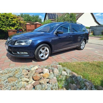 Volkswagen Passat  Kombi 2013,  1.4 benzyna - Na sprzedaż za 23 500 zł - Załom - zdjęcie 2