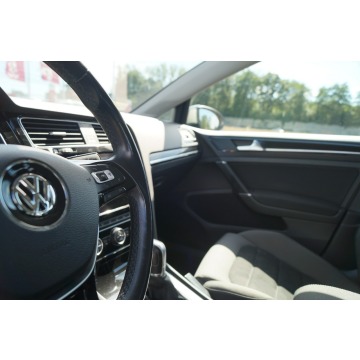 Volkswagen Golf  Kombi 2017,  1.4 benzyna, automat - Na sprzedaż za 58 900 zł - Goczałkowice-Zdrój - zdjęcie 6