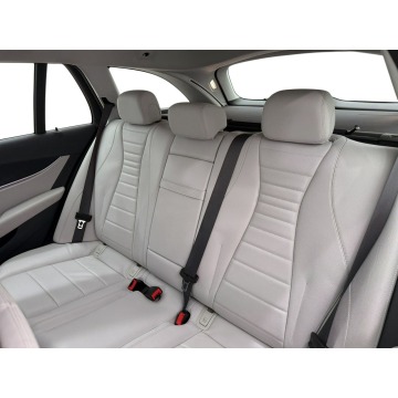Mercedes - Benz E-klasa  Kombi 2023,  2.0 hybryda, automat - Na sprzedaż za 139 900 zł - Warszawa - zdjęcie 12