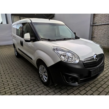 Opel Combo 2018,  1.2 diesel - Na sprzedaż za 29 900 zł - Strzała - zdjęcie 9