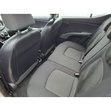 Hyundai i10  Hatchback 2012,  1.0 benzyna - Na sprzedaż za 9 700,00 zł - Jacków - zdjęcie 6