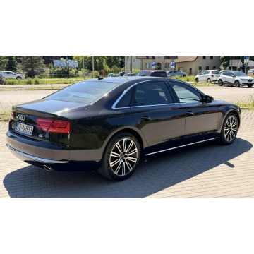 Audi A8  Sedan/Limuzyna 2011,  4.2 benzyna, automat - Na sprzedaż za 62 900 zł - Banino - zdjęcie 10