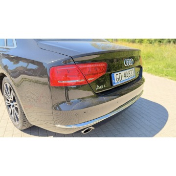 Audi A8  Sedan/Limuzyna 2011,  4.2 benzyna, automat - Na sprzedaż za 62 900 zł - Banino - zdjęcie 9