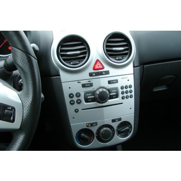 Opel Corsa  Hatchback 2006,  1.2 benzyna - Na sprzedaż za 8 777,00 zł - Piła - zdjęcie 4
