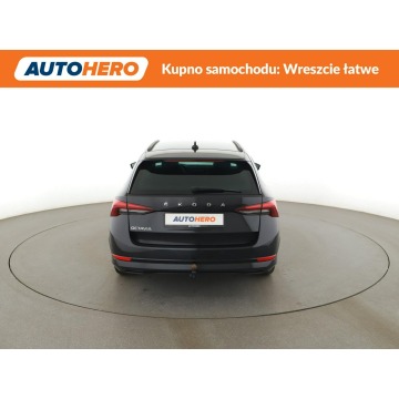 Skoda Octavia  Kombi 2023,  2.0 benzyna, automat - Na sprzedaż za 79 500 zł - Warszawa - zdjęcie 6