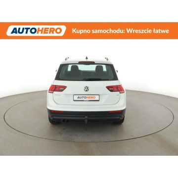 Volkswagen Tiguan  SUV 2017,  1.4 benzyna - Na sprzedaż za 52 900 zł - Warszawa - zdjęcie 6