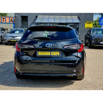 Toyota Corolla  Kombi 2022,  1.8 hybryda, automat - Na sprzedaż za 69 900 zł - Szczecin - zdjęcie 9