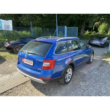 Skoda Superb  Kombi 2014,  2.0 diesel, automat - Na sprzedaż za 44 997 zł - Gdańsk - zdjęcie 5
