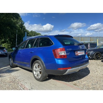 Skoda Superb  Kombi 2014,  2.0 diesel, automat - Na sprzedaż za 44 997 zł - Gdańsk - zdjęcie 8