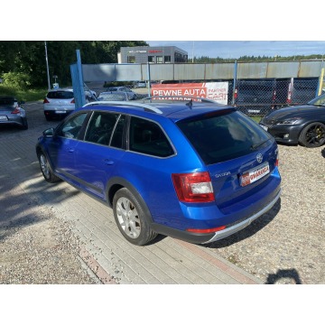 Skoda Superb  Kombi 2014,  2.0 diesel, automat - Na sprzedaż za 44 997 zł - Gdańsk - zdjęcie 9