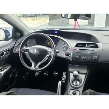 Honda Civic  Hatchback 2009,  1.8 benzyna - Na sprzedaż za 19 900 zł - Piekoszów - zdjęcie 12