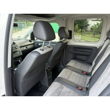 Volkswagen Caddy  Minivan/Van 2013,  1.6 diesel, automat - Na sprzedaż za 27 700 zł - Knurów - zdjęcie 10