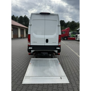 Iveco Daily 2025,  3.0 diesel, automat - Na sprzedaż za 230 010 zł - Widełki - zdjęcie 11