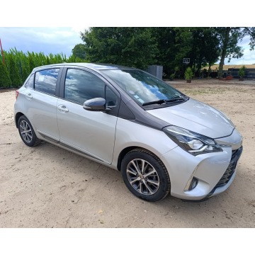 Toyota Yaris  Hatchback 2019,  1.0 benzyna - Na sprzedaż za 29 999 zł - Pleszew - zdjęcie 3
