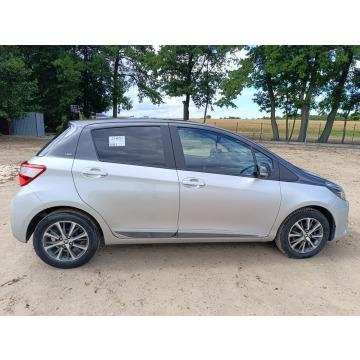 Toyota Yaris  Hatchback 2019,  1.0 benzyna - Na sprzedaż za 29 999 zł - Pleszew - zdjęcie 4