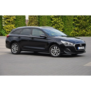 Hyundai i30  Hatchback 2020,  1.6 diesel - Na sprzedaż za 43 900 zł - Ostrów Mazowiecka - zdjęcie 10