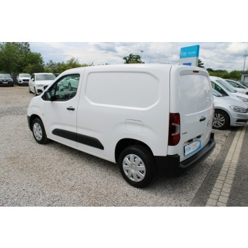 Opel Combo 2022,  1.2 benzyna - Na sprzedaż za 45 900 zł - Warszawa - zdjęcie 9