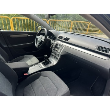 Volkswagen Passat  Kombi 2013,  2.0 diesel - Na sprzedaż za 31 999 zł - Gostyń - zdjęcie 9
