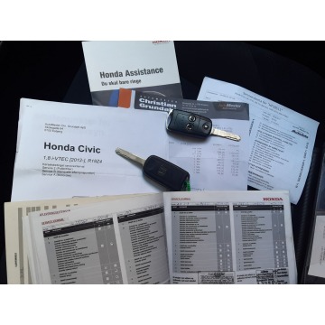 Honda Civic  Hatchback 2012,  1.8 benzyna - Na sprzedaż za 35 900 zł - Olsztyn - zdjęcie 8