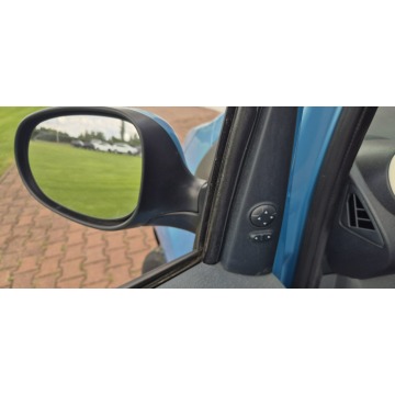 Ford KA  Hatchback 2014,  1.2 benzyna - Na sprzedaż za 18 900 zł - Paproć - zdjęcie 11
