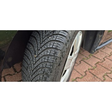 Volkswagen Polo  Hatchback 2011,  1.6 diesel - Na sprzedaż za 13 800 zł - Paproć - zdjęcie 4