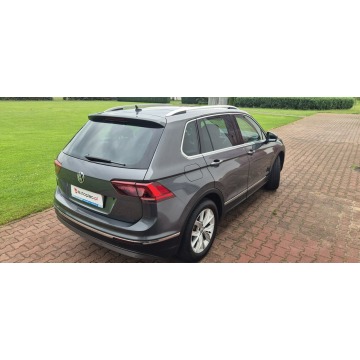 Volkswagen Tiguan  SUV 2019,  2.0 diesel, automat - Na sprzedaż za 79 800 zł - Paproć - zdjęcie 7