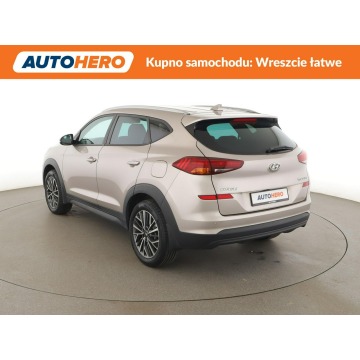 Hyundai Tucson  SUV 2019,  1.6 benzyna - Na sprzedaż za 60 000 zł - Warszawa - zdjęcie 4