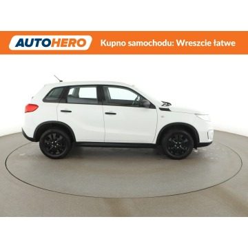Suzuki Vitara  SUV 2017,  1.6 benzyna - Na sprzedaż za 49 600 zł - Warszawa - zdjęcie 9