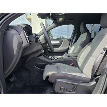 Volvo   SUV 2025,  2.0 benzyna, automat - Na sprzedaż za 167 500 zł - Tychy - zdjęcie 7