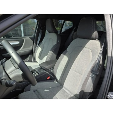 Volvo   SUV 2025,  2.0 benzyna, automat - Na sprzedaż za 167 500 zł - Tychy - zdjęcie 6