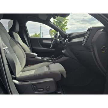 Volvo   SUV 2025,  2.0 benzyna, automat - Na sprzedaż za 167 500 zł - Tychy - zdjęcie 11