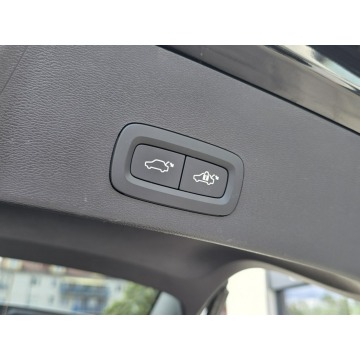 Volvo   SUV 2025,  2.0 benzyna, automat - Na sprzedaż za 167 500 zł - Tychy - zdjęcie 10