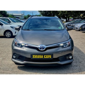 Toyota Auris  Kombi 2017,  1.8 hybryda, automat - Na sprzedaż za 48 900 zł - Szczecin - zdjęcie 2