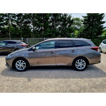Toyota Auris  Kombi 2017,  1.8 hybryda, automat - Na sprzedaż za 48 900 zł - Szczecin - zdjęcie 8