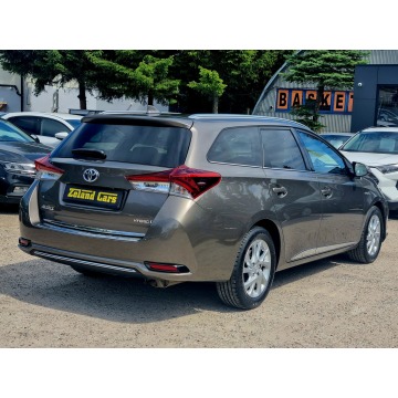 Toyota Auris  Kombi 2017,  1.8 hybryda, automat - Na sprzedaż za 48 900 zł - Szczecin - zdjęcie 5