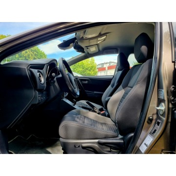 Toyota Auris  Kombi 2017,  1.8 hybryda, automat - Na sprzedaż za 48 900 zł - Szczecin - zdjęcie 9