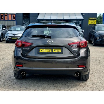 Mazda 3  Hatchback 2018,  2.0 benzyna, automat - Na sprzedaż za 48 900 zł - Szczecin - zdjęcie 6