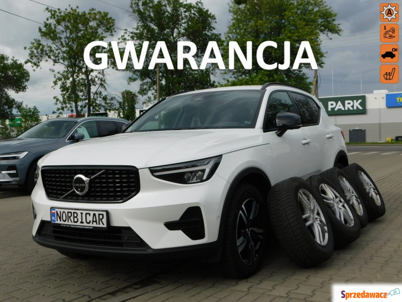 Volvo   SUV 2023,  2.0 benzyna, automat - Na sprzedaż za 99 980 zł - Żyrardów